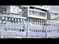 Maschine, die Maschine überprüft